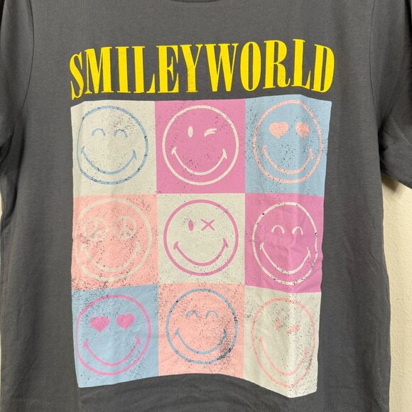 SmileyWorld Graphic T-Shirt Gray With Colorful Smileys Design Unisex Size L - Picture 4 of 10
